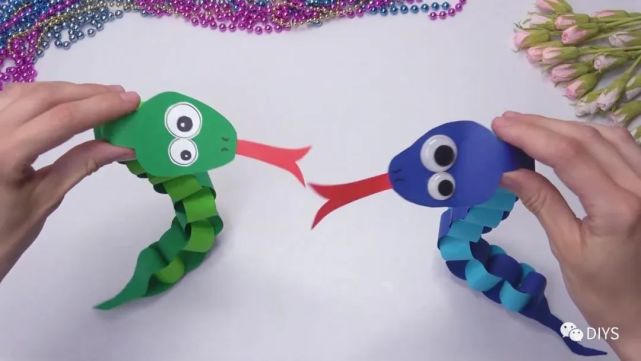 "手工制作"简单又可爱的玩具蛇!-腾讯新闻