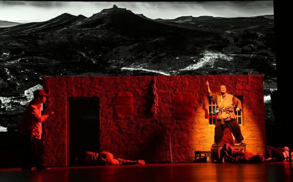 沂水大型原创红色舞台剧《红石崮》精彩试演_腾讯新闻