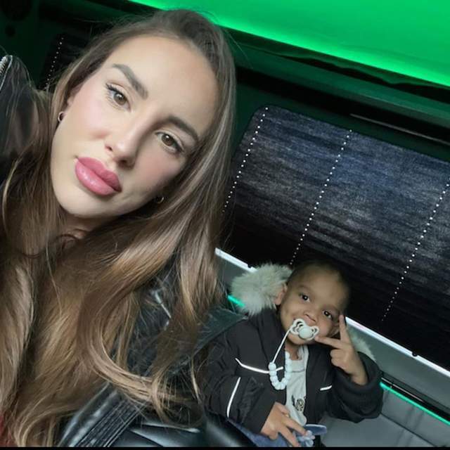 即便是在施罗德拒绝湖人合同的时候,施罗德的妻子也未曾说过自己丈夫