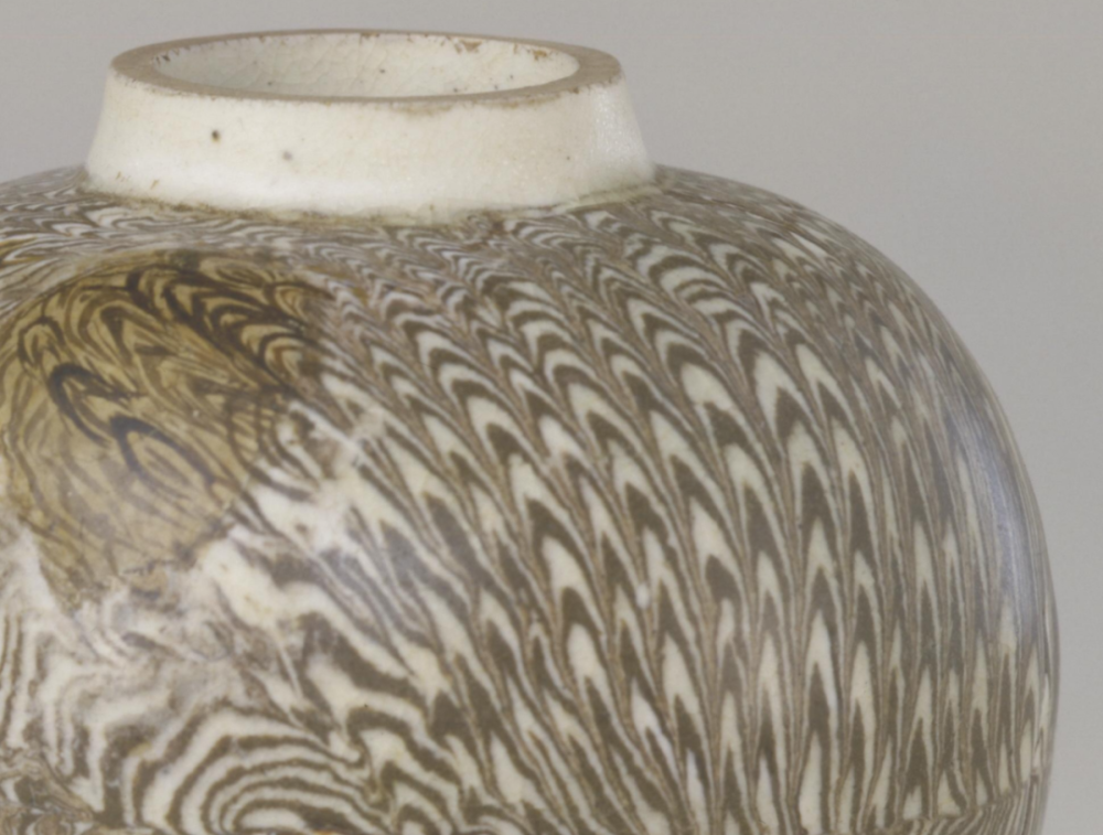 《修武窑绞胎罐》宋 中国-雕塑作品欣赏(四百七十六)_腾讯新闻