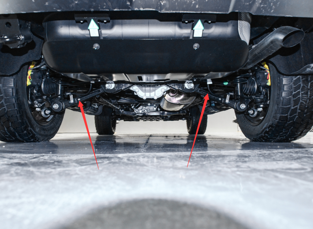 首先就看大家比较关心的底盘悬架结构,目前已经可以确定北京bj60要当