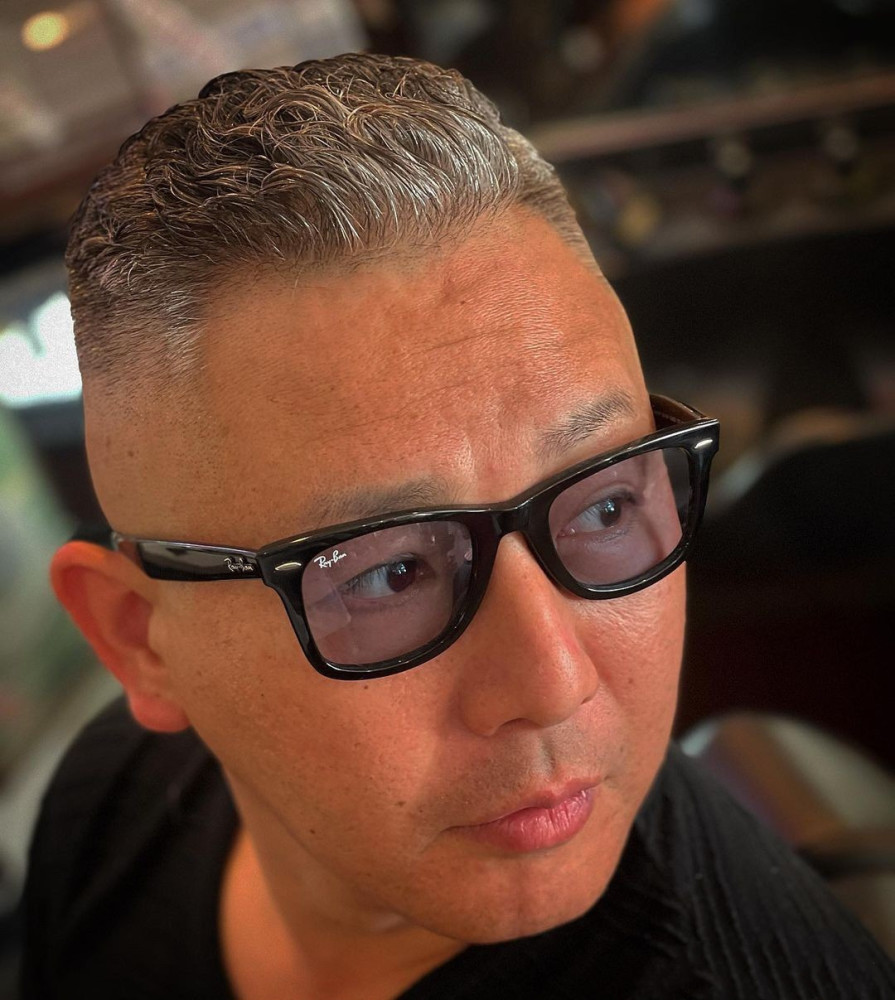 中年大叔别总剪板寸试试这几种铲青发型干练又帅气