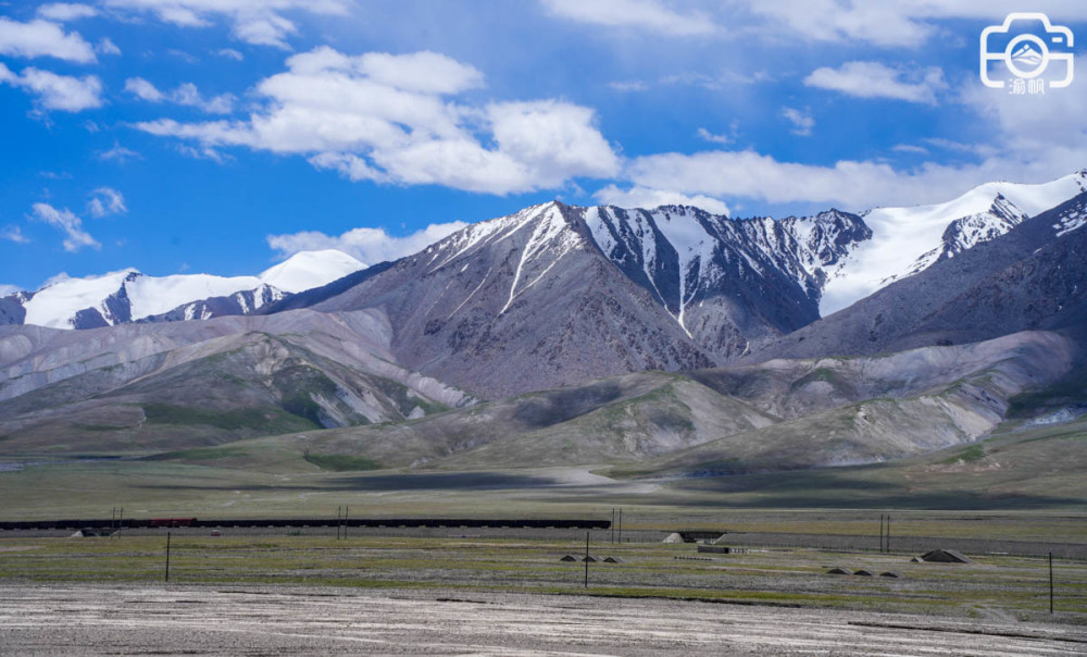 昆仑山北段最高峰的绝佳观景处雪峰连绵美如画卷免费对外开放