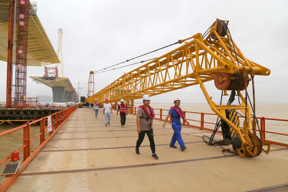 台风暹芭来袭珠海金海大桥项目部积极应对