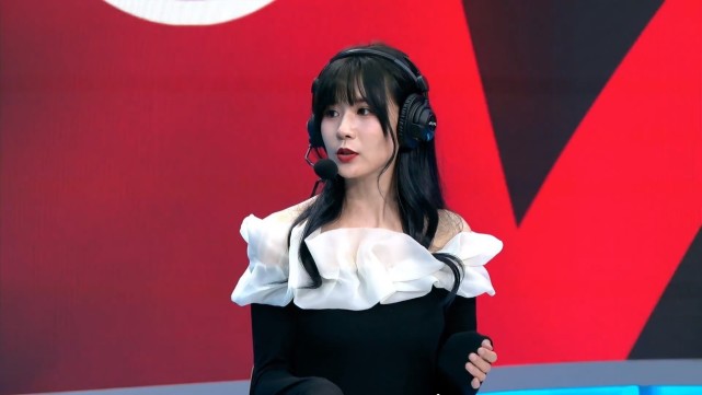 因得罪jkl粉丝,lpl女解说遭到爆破!业务能力下降,赛后乱给mvp