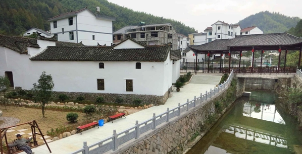 11,東方鎮東方鎮,位於浙江省麗水市縉雲縣,地處縉雲縣北部,東毗壺鎮鎮