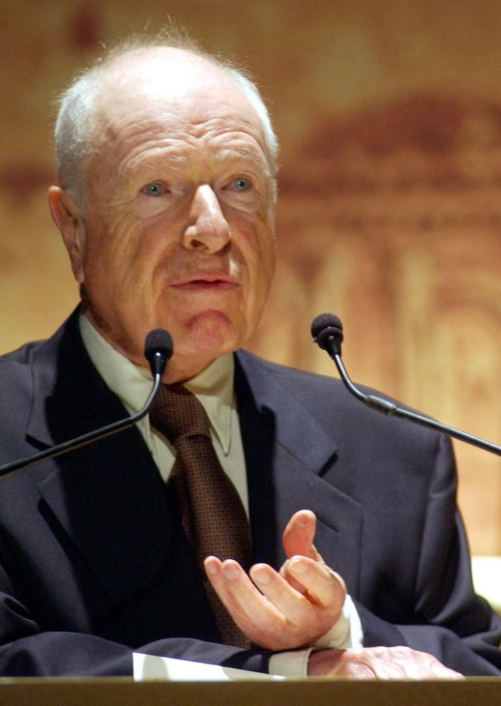 英国戏剧大师彼得布鲁克逝世享年97岁