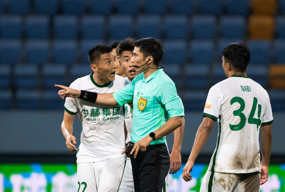 天津津门虎无缘新赛季中超|北京国安VS天津金门虎,京津德比悬念重燃,中场争夺成关键