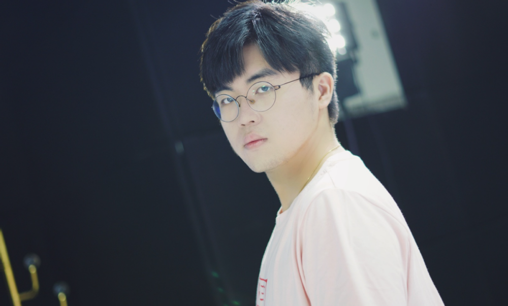 fpx"金贡"归来又要起飞姿态爆料小老虎台下流泪,新上单太猛_腾讯新闻