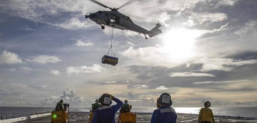 5枚导弹掉进海里美军直升机给太平洋“埋雷”