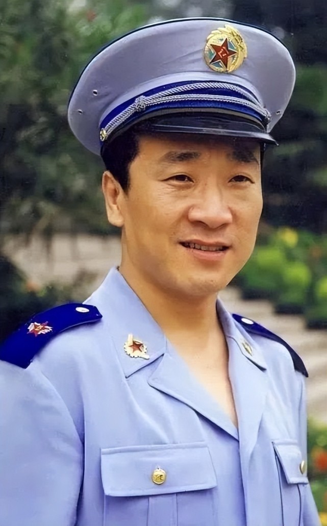 十位眼熟却叫不出名字的明星,个个都是老戏骨,你能认出几位?