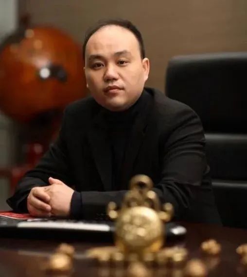 潘建中简介潘建中,男,1970年10月生,温州人,无党派人士,长江商学院