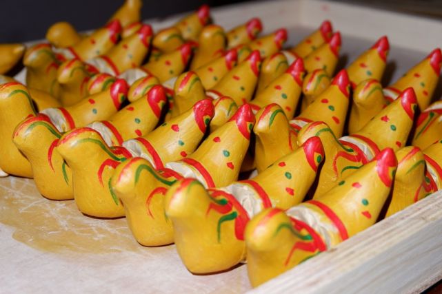 年俗   泥鸡一响,黄金万两开平市文化馆供图"镇濠泥鸡"已有二百多年