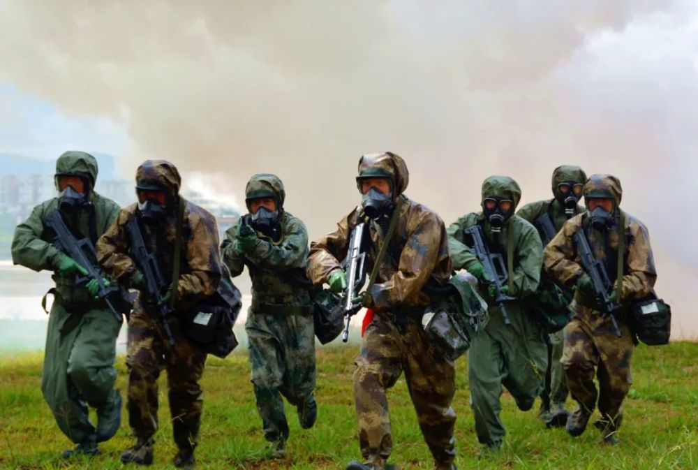 颜爽绘△星辰大海 95247部队融媒体工作站绘好视频▼△空军雷达兵72