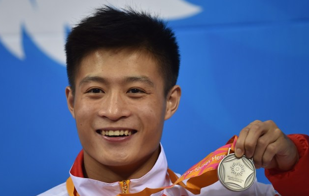 杨健拿到金牌后很自责,发文向大家道歉,其实情有可原!