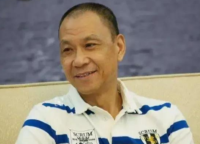 老戏骨王学圻儿子王大庆：理解父亲晚年离婚，娶模特妻子幸福美满_腾讯新闻
