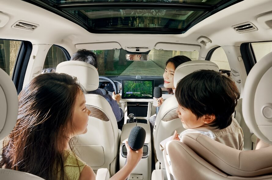 问界M7发布：车机系统登峰造极，所有手机APP均能与汽车无缝接力