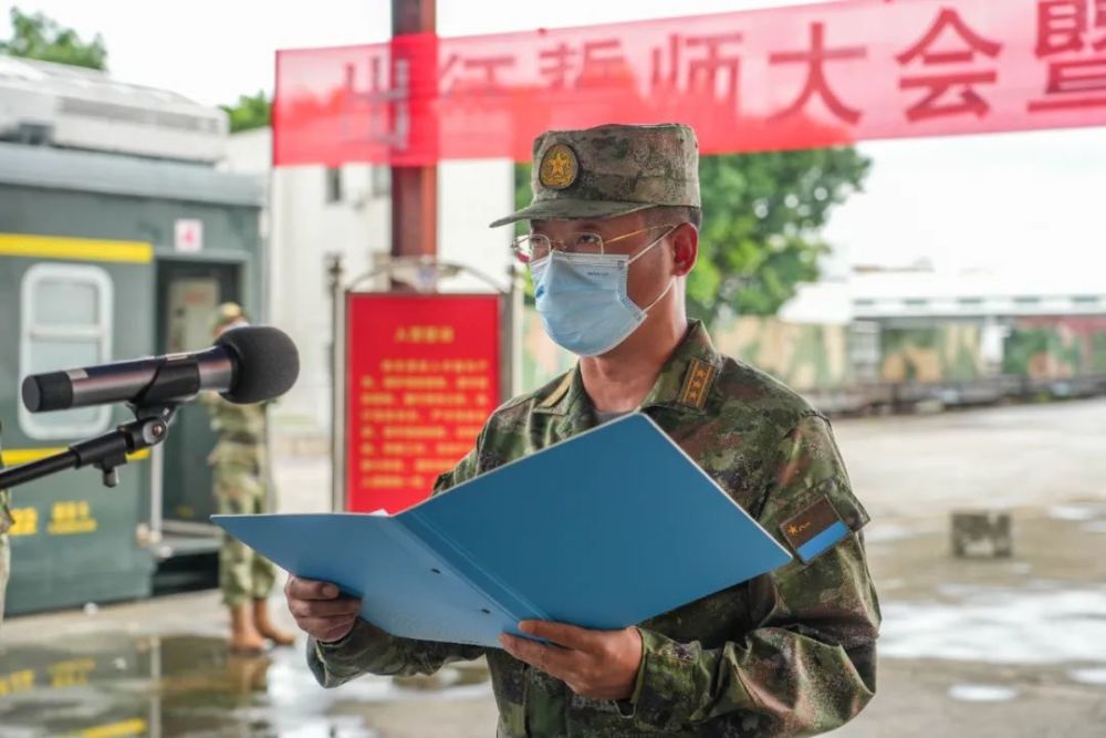 中国护卫舰在监视俄罗斯军舰？