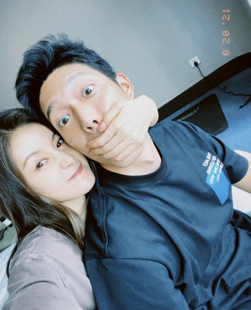 吴永恩王子文游丽江多次被偶遇两人颜值获赞一路热聊最萌身高差抢镜
