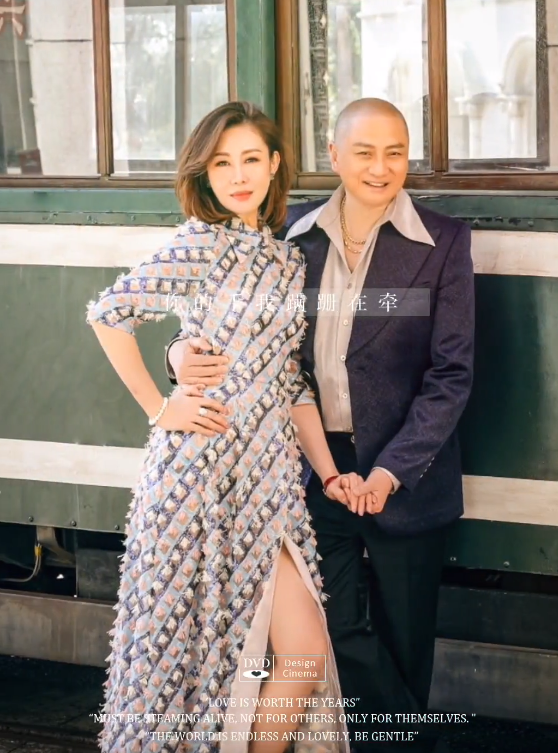 63岁汤镇业为二婚妻子庆生!小25岁女方颜值高,双胞胎女儿好可爱