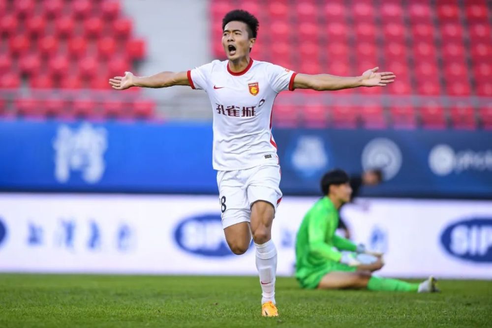 22岁的张威,撑起河北一片天_腾讯新闻