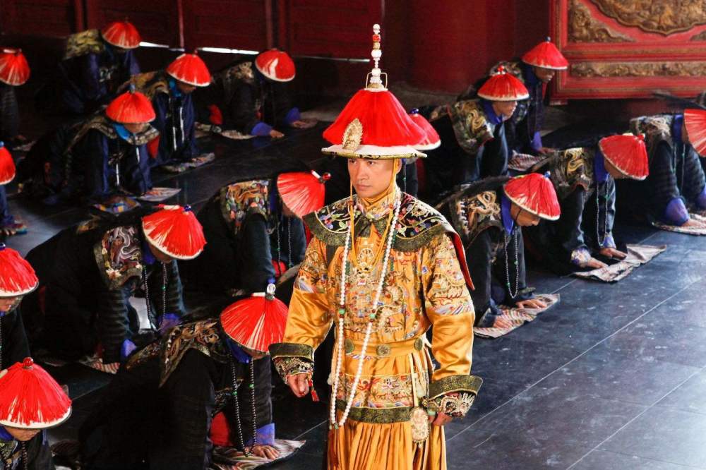 由坐到站再到跪,宋朝开始,大臣们的上朝姿势为啥变化这么大?_腾讯新闻