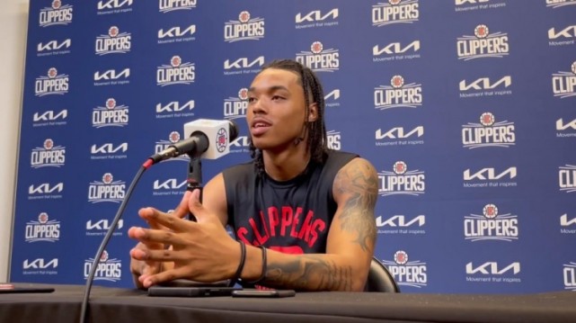 布兰登-波士顿打趣:我是快船最好的四分卫 进不了nba我会去打nfl_腾讯