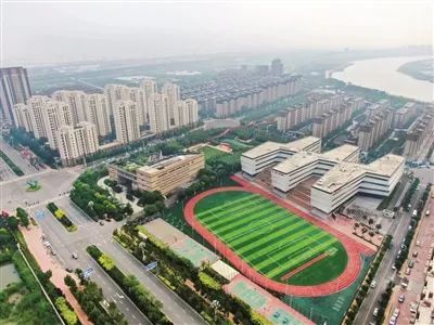 塘沽一中教育集团塘沽湾学校新建成的星悦公园q记者:新城镇未来建设