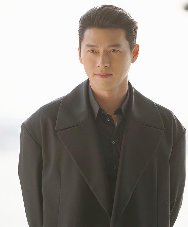 也就是说玄彬在《爱的迫降》后首度回归,与柳海真,陈善圭,林允儿