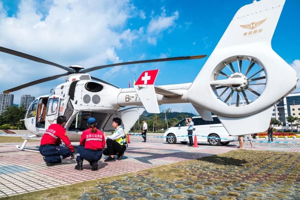 快来报名深圳公益救援队做一名公益救援的红人