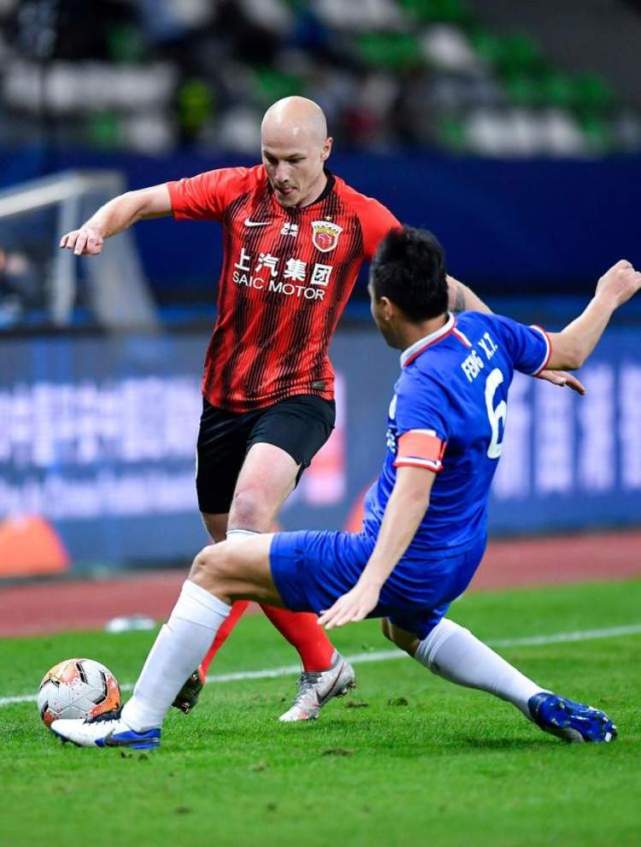 欧洲媒体透露,穆伊和上海海港俱乐部应该已经完成了解约谈判,澳大利亚