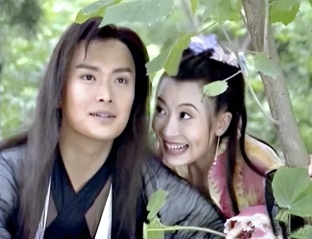 沈浪朱七七21年后再合体,重现了浪漫瞬间,为观众带来一波回忆杀