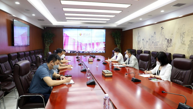 北京市政协委员,喜隆多购物中心有限责任公司董事长刘东晖始终关注着