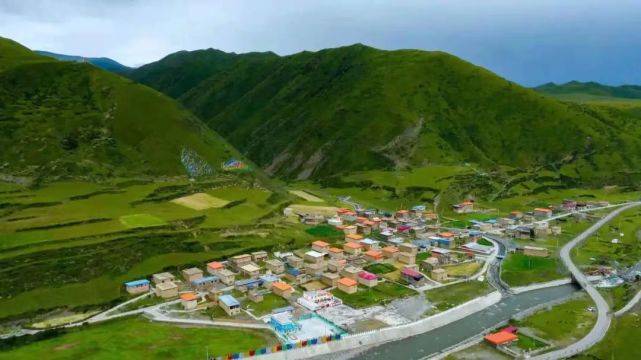 抓好"牛"产业 "畜"势破新局——壤塘县上壤塘乡探索破解产业发展难题