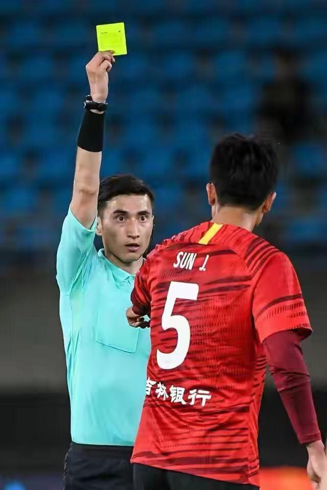 麦麦提江的一大步 新疆足球的一小步