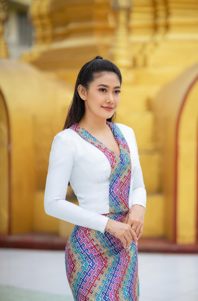 缅甸著名女模特再次上热搜刚脱下武装军服离开武装总部就被抓