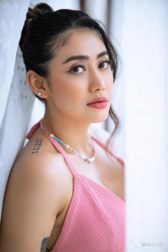 缅甸著名女模特再次上热搜!