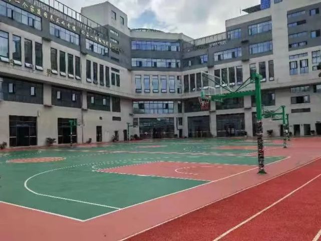 用心办学为每一个学生的幸福人生奠基走进贵阳市清镇养正学校