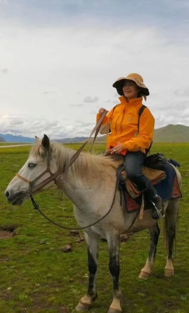 职业养成难忘怀,主播徐莉"重返"央视拍纪录片_腾讯新闻