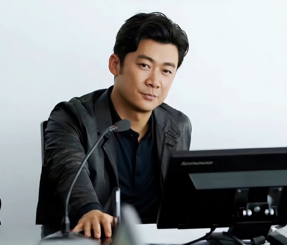 与周迅合作没红被赵丽颖带火曹征终于红了只是晚了8年