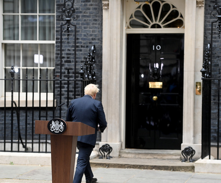 全球连线｜约翰逊走到唐宁街尽头下任英国首相会是谁？