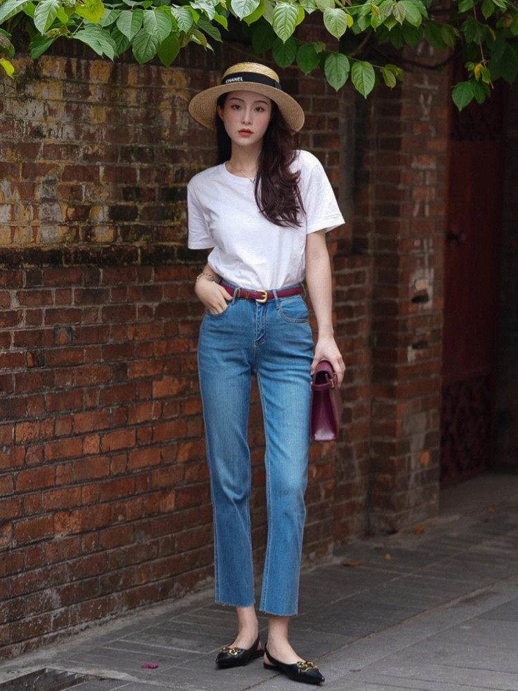 这才是真正适合普通人的夏季穿搭:t恤或衬衫 牛仔裤,谁穿谁好看_时尚