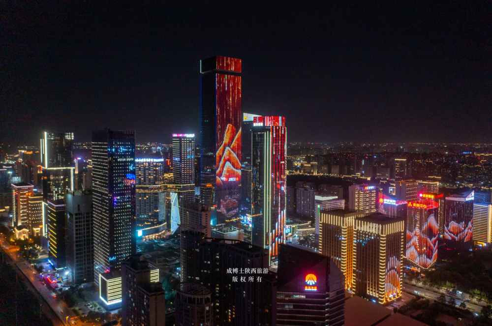 西安高新区锦业路最璀璨的城市夜景凸显国际大都市气质