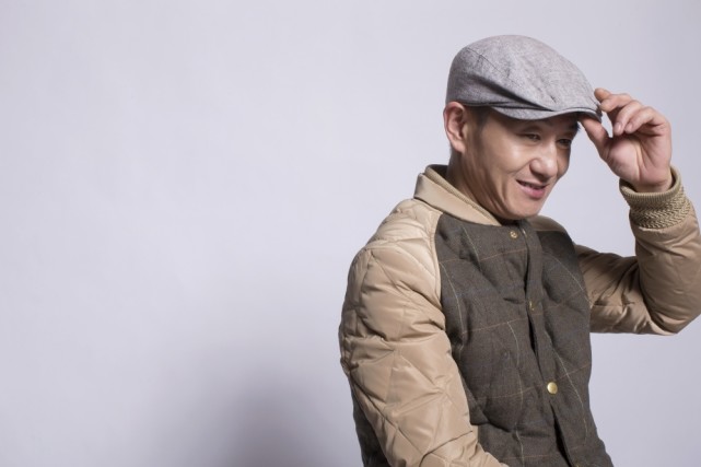 赵牧阳赶路的人慢些走