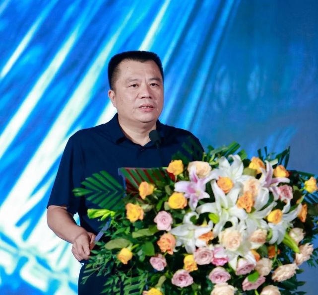 杜康造酒郑州上市肖志雄书写杜康向品牌优质白酒进军的新篇章