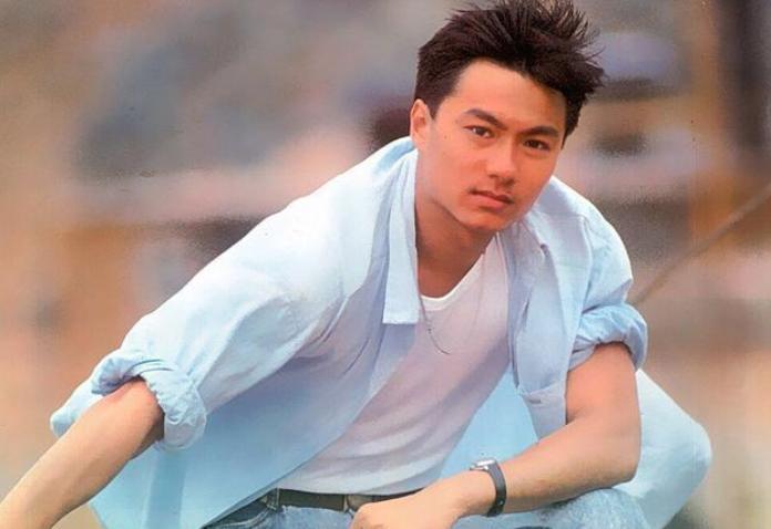 林俊贤:曾是香港第一美男,两任妻子都离开他,现满头白发容貌老_腾讯