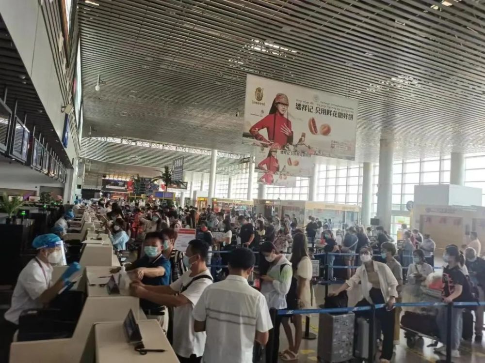 西双版纳旅游业强劲复苏7月第一周西双版纳机场旅客吞吐量91万人次