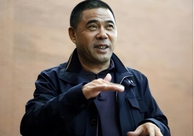 陈德启:赚外国的钱回国投资!花16亿开荒,让13万亩戈壁变绿洲