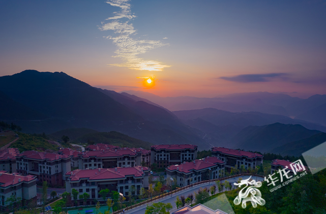 我在摩天岭有个家|组图·炎炎夏日 总得去趟巫山体验23℃的微凉