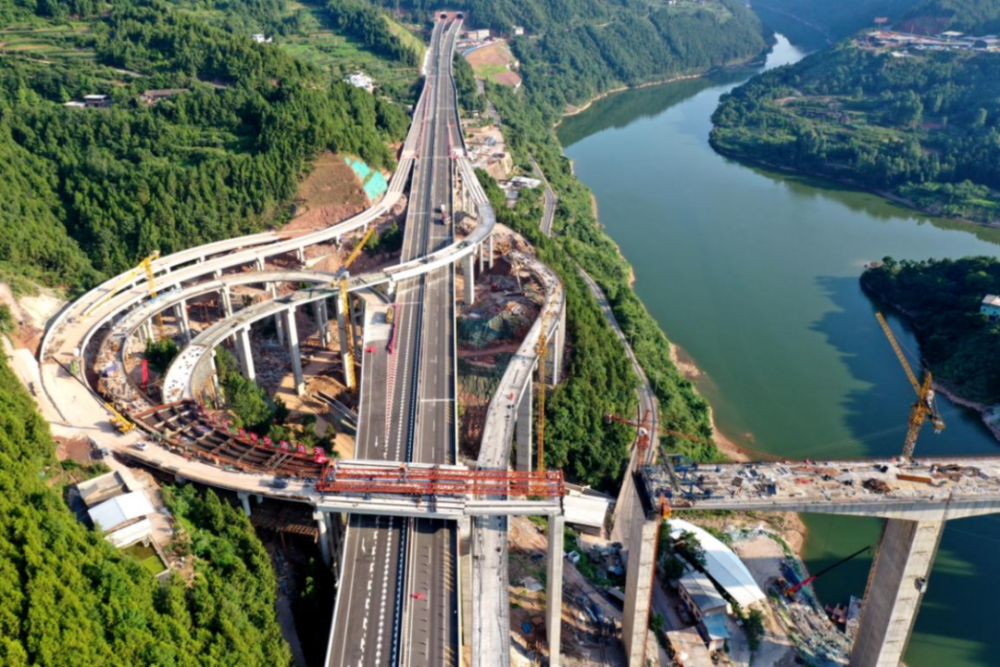 四川通江:镇广高速通江东互通预计本月底通车_腾讯新闻